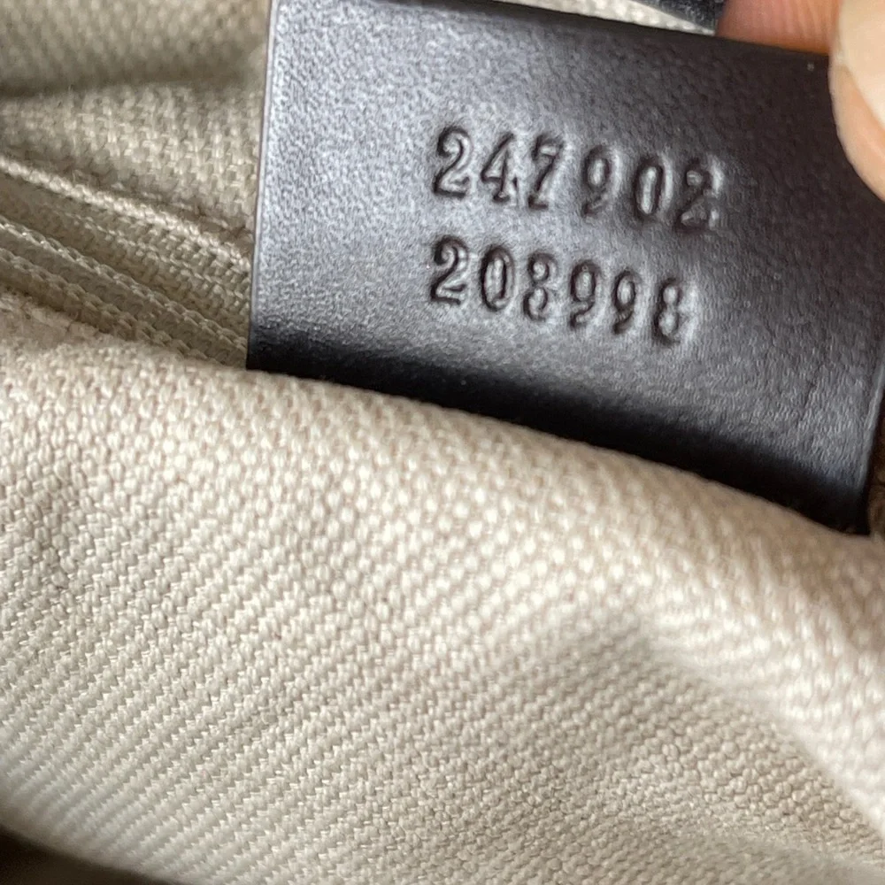 Gucci Beige Brown GG Canvas Shoulder Bag with Tan Trim - Picture 8 of 10